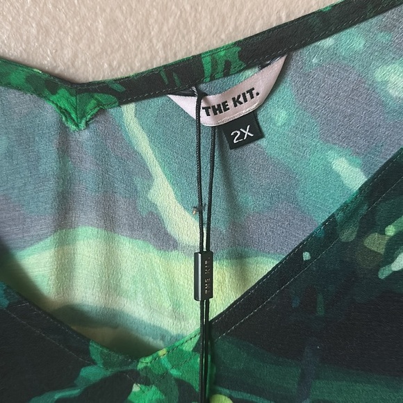 NWT THE KIT Kyle Dress in Lush Terrace - Picture 6 of 10